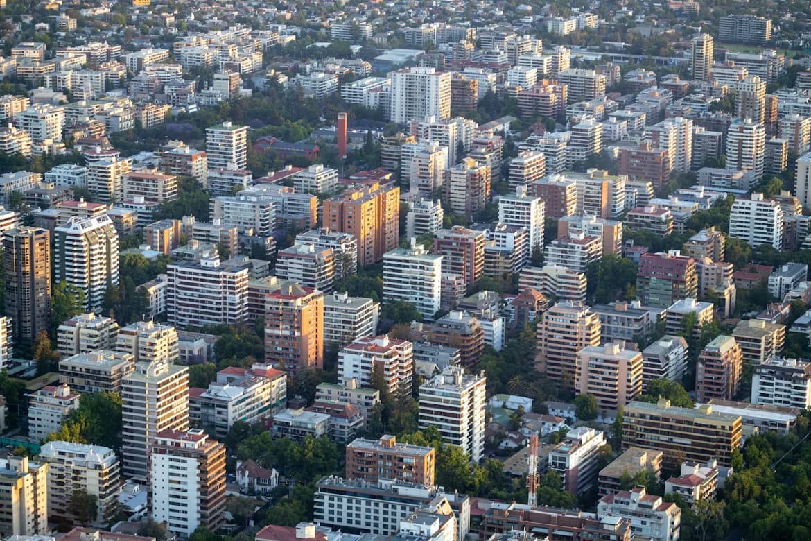 Plusvalía en Chile 2026: las comunas donde tu inversión crece sola